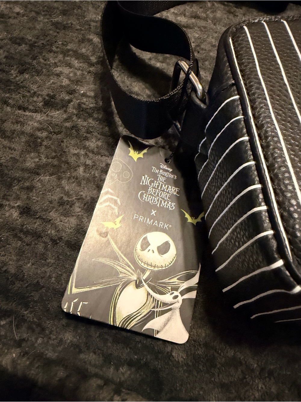 Disney The Nightmare Before Christmas Jack & Sally Black Crossbody Bag - Picture 2 of 4